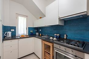 Vernazza Apartments