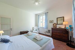 Vernazza Apartments