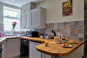 Cottage in New Mills Near Peak District