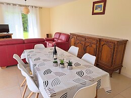 Holiday Home in Hanvec for 5