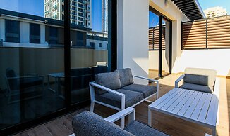 Modern 1BR Living in Oakley Square