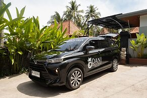 Dani Beach Villa Penuktukan