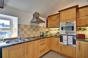Cottage in Hawes Near Yorkshire Dales Trails