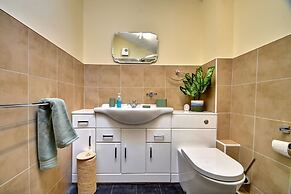 Cottage in Hawes Near Yorkshire Dales Trails