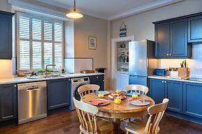 Cottage in Cornwall by Helford River & Hot Tub