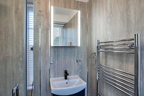 Cottage in Cornwall by Helford River & Hot Tub