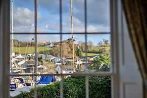 Cottage in Cornwall by Helford River & Hot Tub