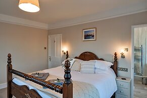 Cottage in Cornwall by Helford River & Hot Tub