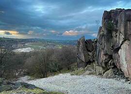Apartment in Matlock Near Peak District Trails