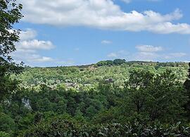 Apartment in Matlock Near Peak District Trails