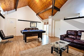Bungalow in Mainsforth With Games Room
