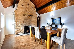 Bungalow in Mainsforth With Games Room