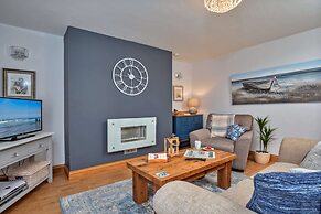 Apartment in Whitby Near Whalebone Arch