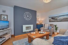 Apartment in Whitby Near Whalebone Arch