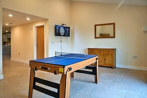 Barn in Cotswolds With Private Hot Tub