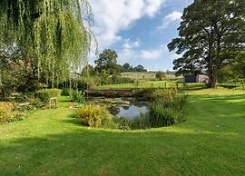 Barn in Cotswolds With Private Hot Tub