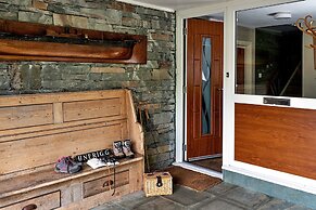 Cottage in Grasmere With Lake Access