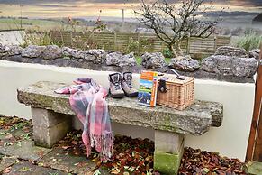Historical Cottage in Ingleton, No Deposit