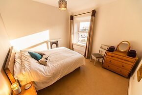 Hillside Cottage in Matlock, No Deposit