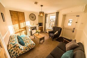 Hillside Cottage in Matlock, No Deposit