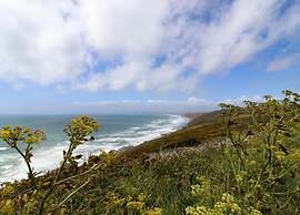 Cottage in Kingsand With Sea Views