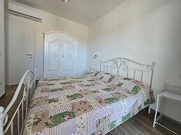 Home Geranio With Private Garden