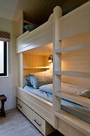 Cottage in Cotswolds With Hot Tub & Views