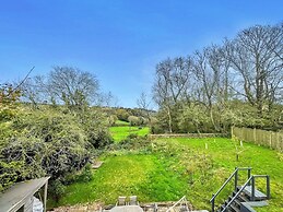 Cottage in Millbrook With Countryside Views
