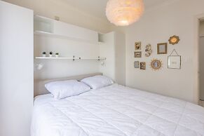 One-bedroom Apartment on the Seafront