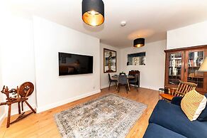 Cottage Near Cleethorpes Beach, No Deposit