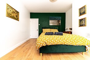 Cottage Near Cleethorpes Beach, No Deposit