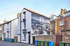 Cottage in Whitby Near Scenic Seafront