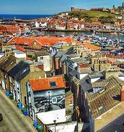 Cottage in Whitby Near Scenic Seafront