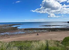 Cottage in Whitby Near Scenic Seafront