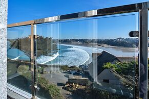 Apartment With Towan Beach Views