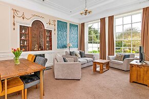 Lodge in Thirsk With Spa & Scenic Trails