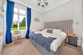 Lodge in Thirsk With Spa & Scenic Trails