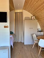 Glamping Pod in Yorkshire Wolds Countryside