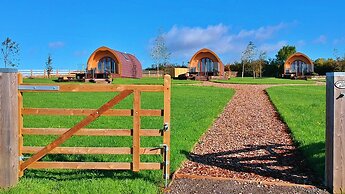Glamping Pod in Yorkshire Wolds Countryside