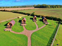 Glamping Pod in Yorkshire Wolds Countryside