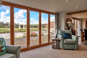 Riverside Home in Devon With Stunning Views
