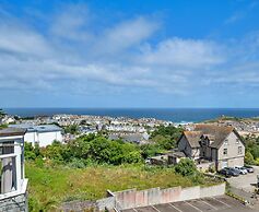 Seaside Apartment With Stunning Views, No Deposit
