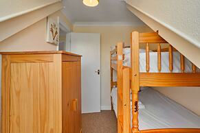 Seaside Apartment With Stunning Views, No Deposit