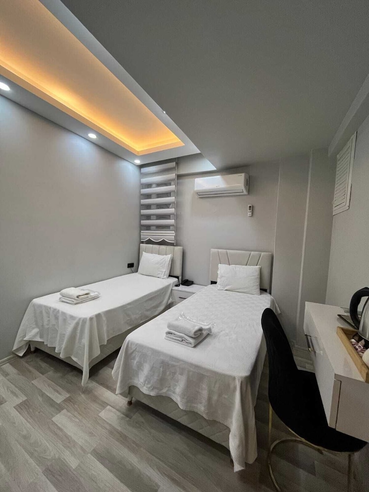 Hotel Sandra
