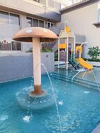 Vermillion Hotel