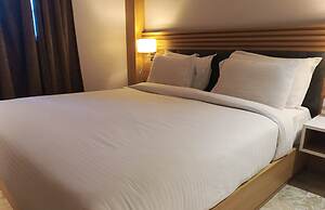 Luxus Inn Hotel