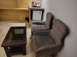 Luxus Inn Hotel