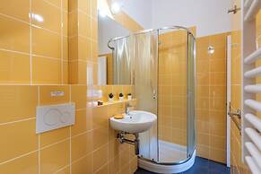 Middle Apartment Vernazza