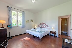 Middle Apartment Vernazza