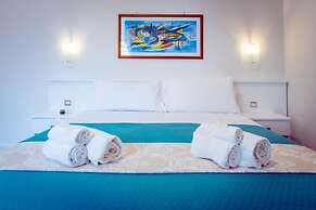 CVM Mare Luna Guesthouse
